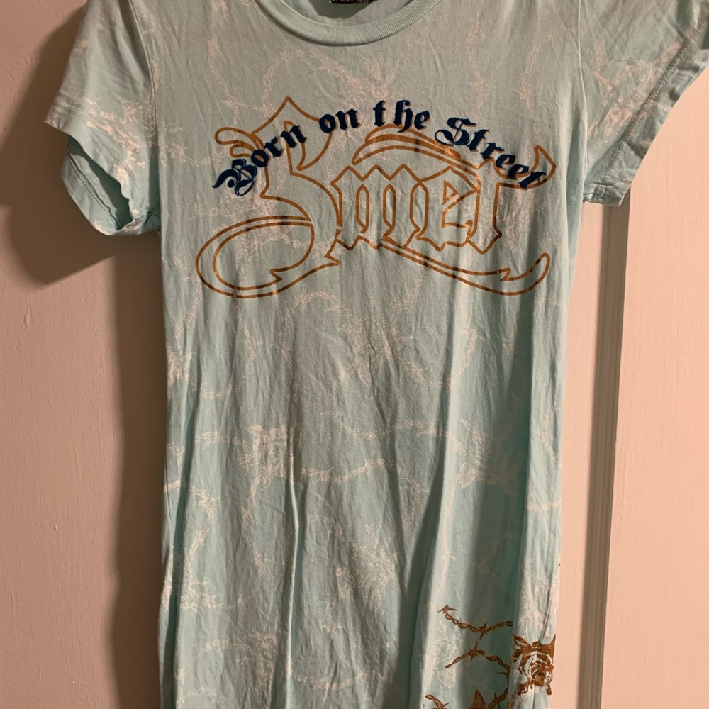 Women’s smelt shirt